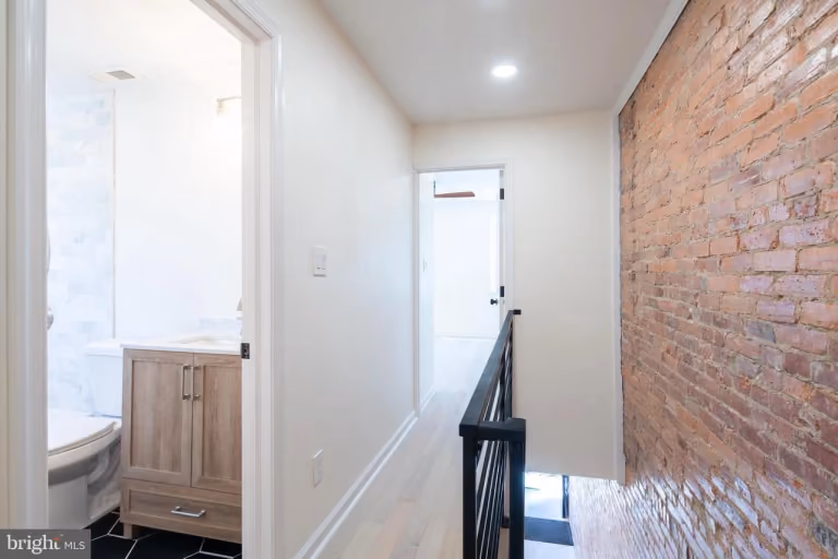 6xx Gerritt St — finished upstairs hall / stairs.