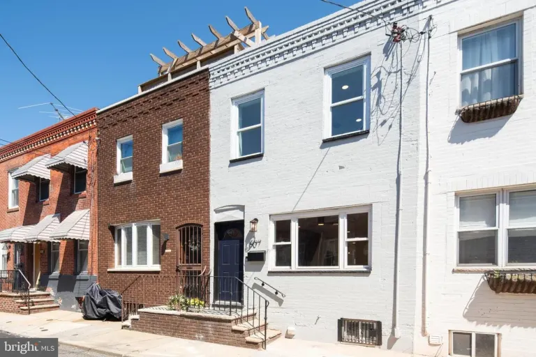 6xx Gerritt St — finished front exterior.