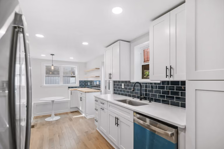 The completed kitchen and built-in breakfast nook
